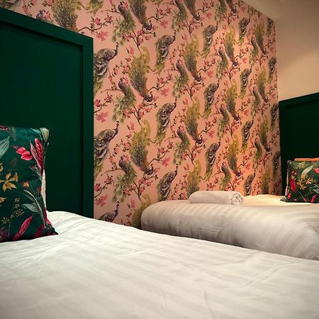 Sleeps10-Parking-Garden-Hottub-Petfriendly Villa แบล็คพูล ภายนอก รูปภาพ