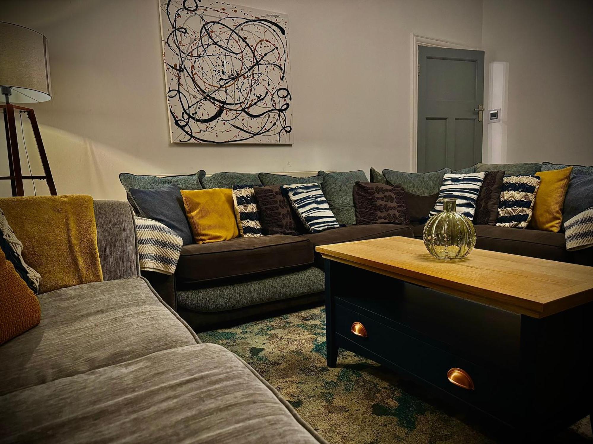 Sleeps10-Parking-Garden-Hottub-Petfriendly Villa แบล็คพูล ภายนอก รูปภาพ